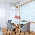 Quiet 2br Steps From Old Town, Parking Garage Appartement Tallinn