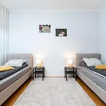 Quiet 2br Steps From Old Town, Parking Garage Tallinn