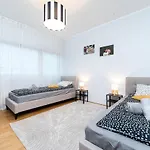 Quiet 2br Steps From Old Town, Parking Garage Reval