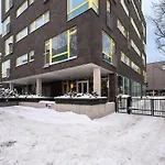Appartement Quiet 2br Steps From Old Town, Parking Garage *