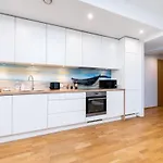 Quiet 2br Steps From Old Town, Parking Garage Apartment Reval