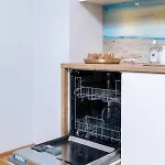 Quiet 2br Steps From Old Town, Parking Garage *